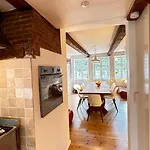 Beautiful Townhouse *