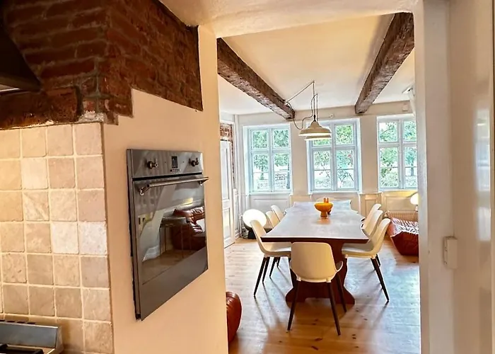 Beautiful Townhouse *